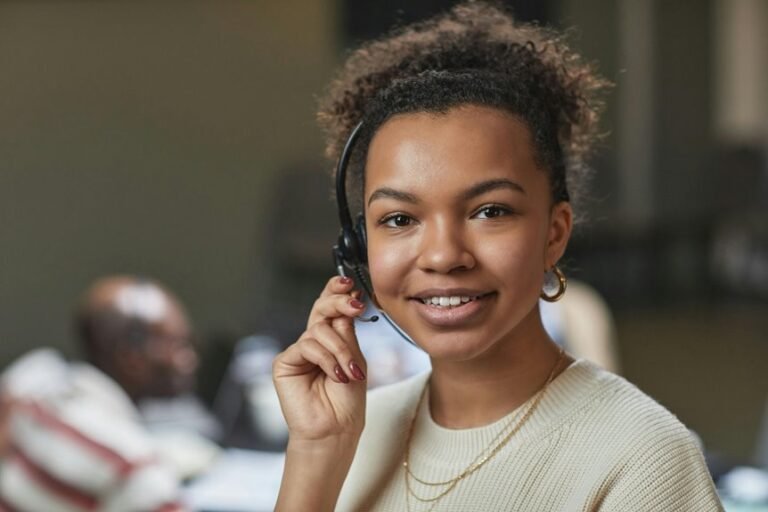 available customer support now