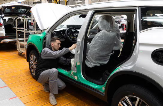 Collision Repair in Powhatan: How Local Shops Bring Your Car Back to Life