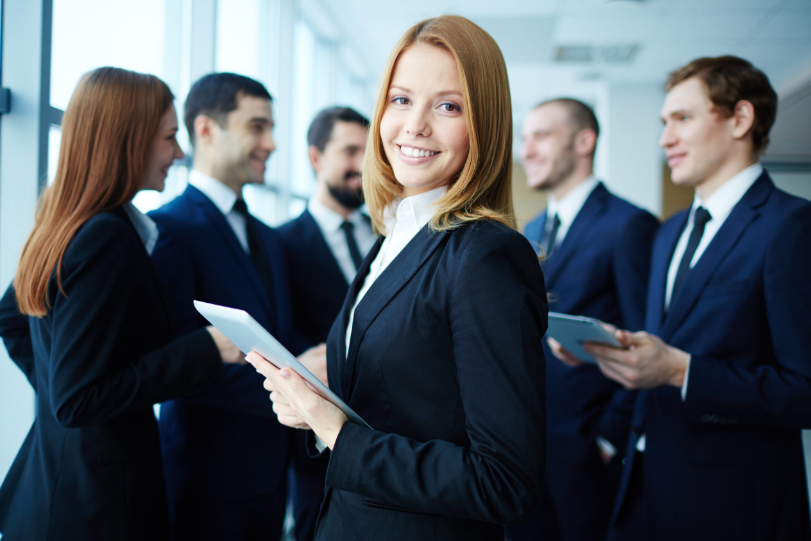 Who Should Choose Hamriyah Free Zone For Company Formation?